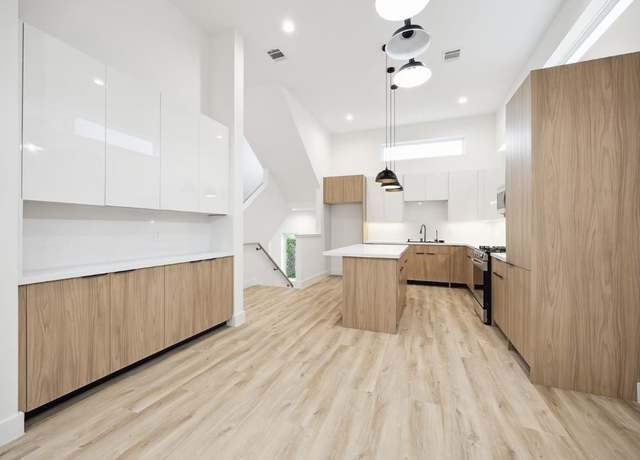 Property at 3407 Hutchins St, Houston, TX 77004, 3 beds, 3.5 baths