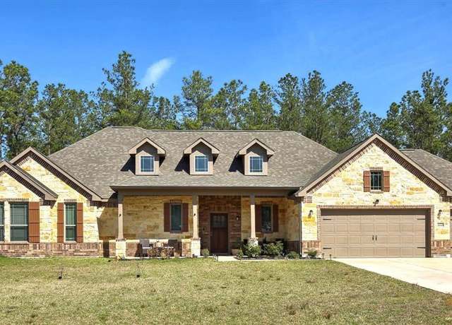 Property at 16649 Crosby St, Conroe, TX 77303, 3 beds, 2 baths