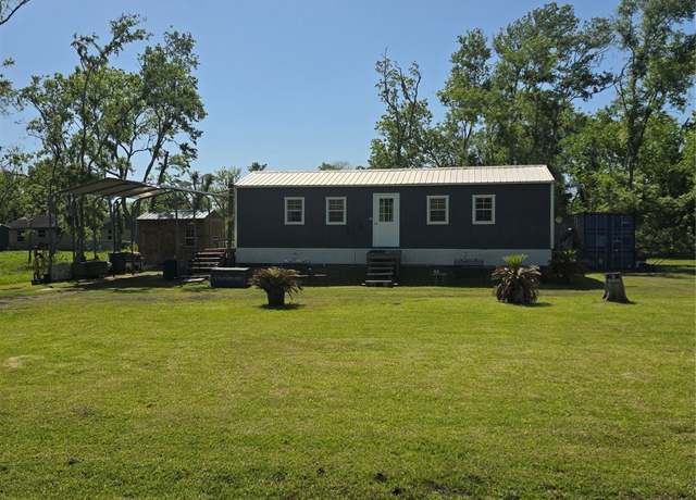 Property at 20344 County Road 510u, Brazoria, TX 77422, 1 bed, 1 bath