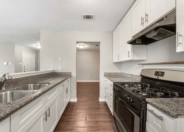 Property at 8706 Valley Rock Dr, Houston, TX 77078, 3 beds, 2 baths