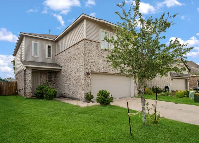 Property at 4134 W Bayou Maison Cir, Dickinson, TX 77539, 4 beds, 2.5 baths