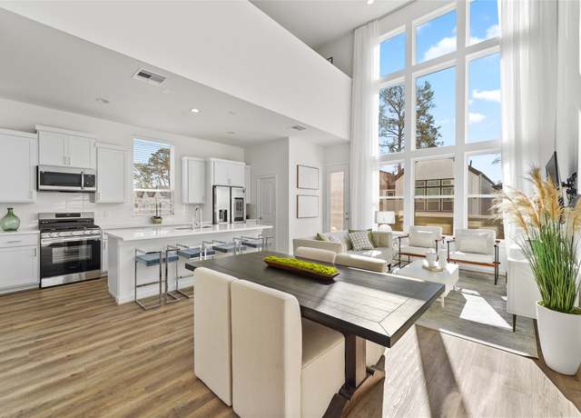 Property at 1211 Highland Vineyard Ln, Houston, TX 77091, 4 beds, 3.5 baths