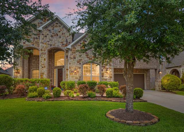 Property at 2322 Dolan Springs Ln, Friendswood, TX 77546, 4 beds, 3.5 baths