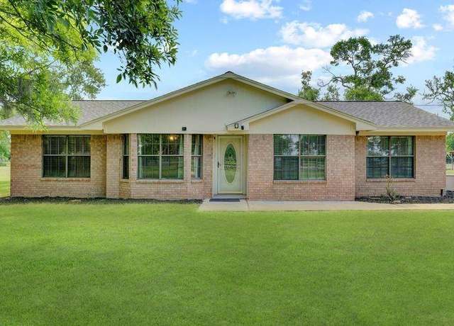 Property at 4249 County Road 571, West Columbia, TX 77486, 4 beds, 2 baths
