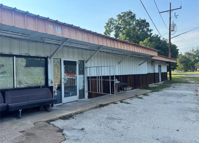 Property at 602 N Robb Rd, Trinity, TX 75862
