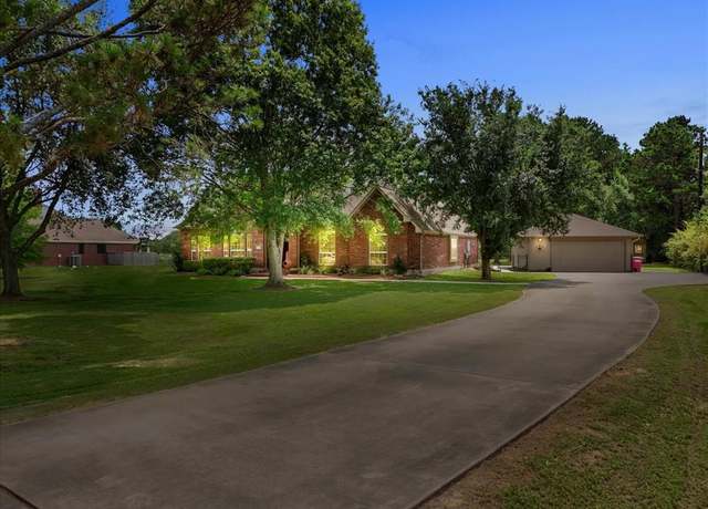Property at 4715 Curry Rd, Manvel, TX 77578, 4 beds, 3.5 baths