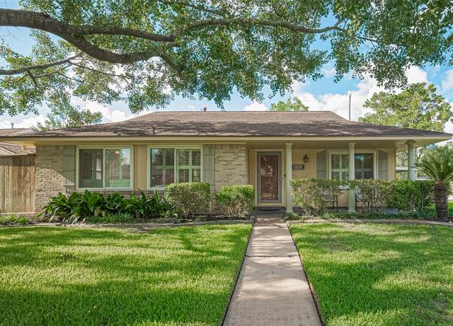 Property at 5049 De Milo Dr, Houston, TX 77092, 3 beds, 2 baths