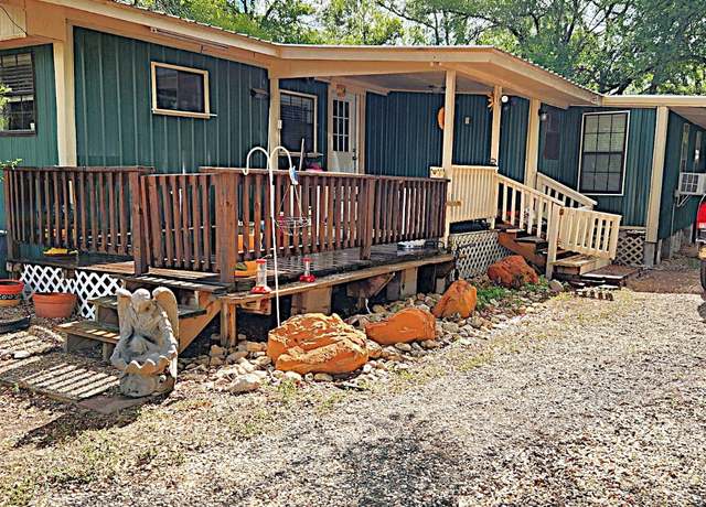 Property at 4218 Us Highway 87 W, Stockdale, TX 78160