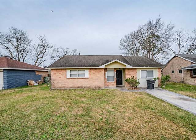 Property at 12511 Frazier River Dr, Houston, TX 77050, 4 beds, 1.5 baths