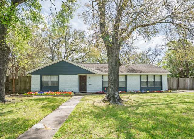 Property at 5507 W Bellfort Ave, Houston, TX 77035, 3 beds, 2.5 baths