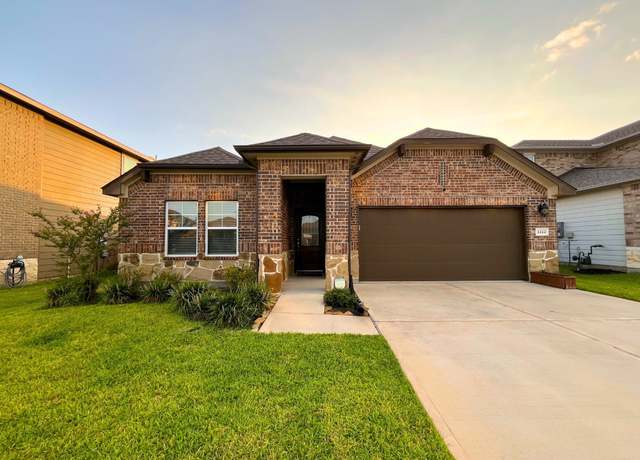 Property at 2222 Royal Ann Way, Tomball, TX 77375, 3 beds, 2 baths