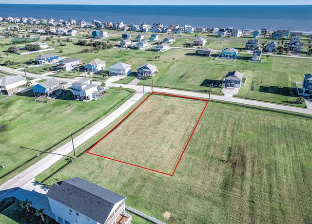 Property at 18622 Warrior Dr, Galveston, TX 77554