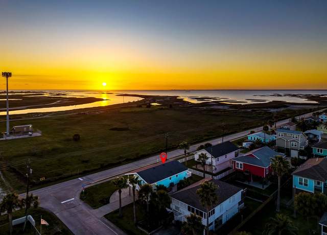 Property at 16714 Jolly Roger Rd, Jamaica Beach, TX 77554, 2 beds, 2 baths