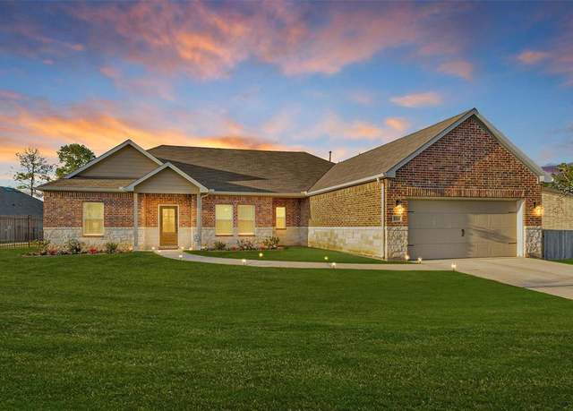 Property at 3311 Passage Ln, Conroe, TX 77301, 3 beds, 2.5 baths