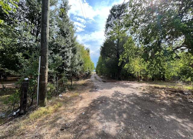 Property at 11712 S Fm 1458 Rd, Sealy, TX 77474, 1 bath