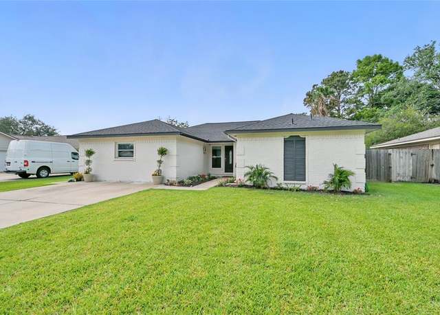 Property at 3108 Mariner Dr, League City, TX 77573, 4 beds, 2 baths