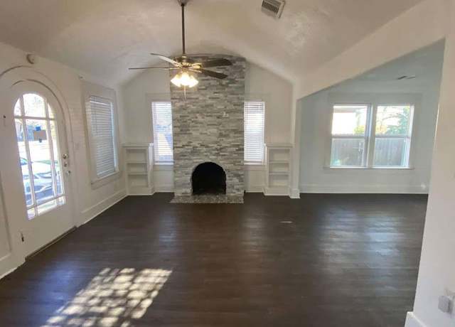 Property at 2513 Isabella St, Houston, TX 77004, 3 beds, 1 bath