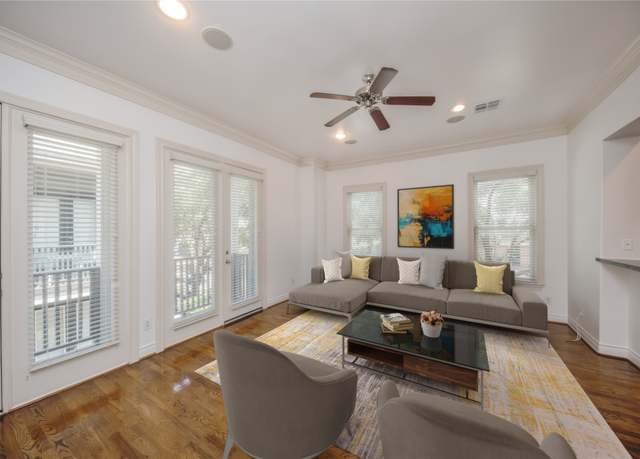 Property at 3249 Maxroy St, Houston, TX 77008, 3 beds, 3.5 baths