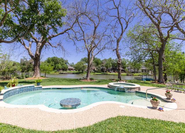Property at 4818 Mckeever Ln, Missouri City, TX 77459, 4 beds, 3.5 baths