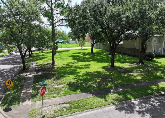 Property at 5003 Indigo St, Houston, TX 77096