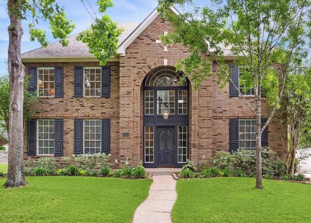 Property at 1318 N Gabriel River Cir, Sugar Land, TX 77478, 4 beds, 2.5 baths