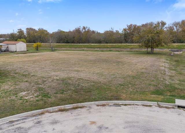 Property at 111 Heatherbrook, Somerville, TX 77879