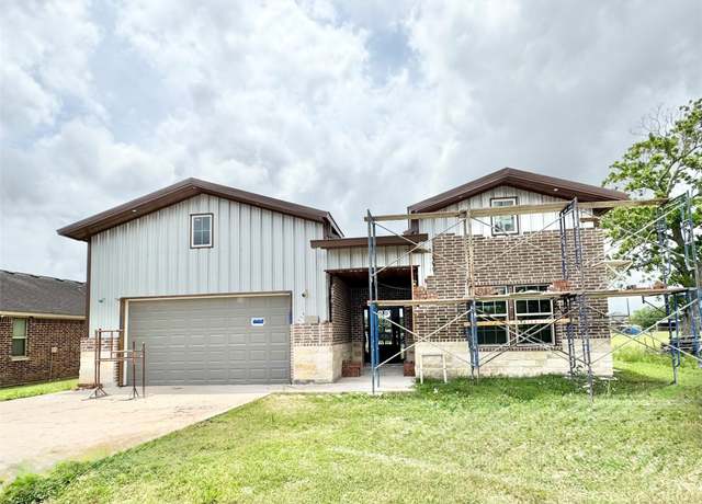 Property at 119 N 8th St, Beasley, TX 77417, 4 beds, 3 baths