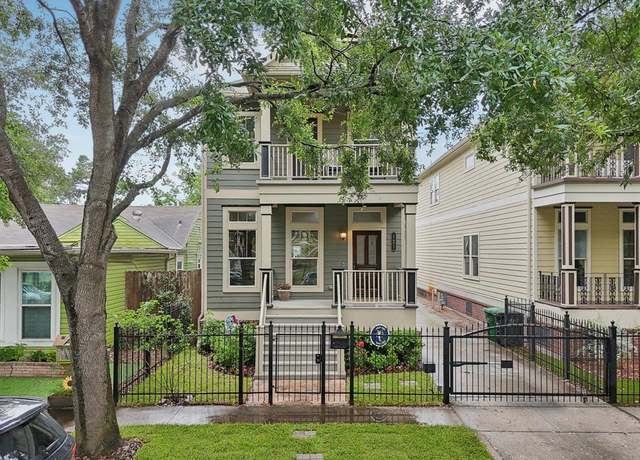 Property at 121 E 22nd St, Houston, TX 77008, 3 beds, 2.5 baths