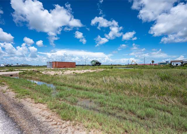 Property at 3320 Marlin Dr, Port Bolivar, TX 77650
