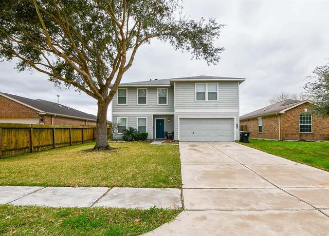 Property at 5110 Oakbriar Ln, Rosenberg, TX 77469, 3 beds, 2.5 baths