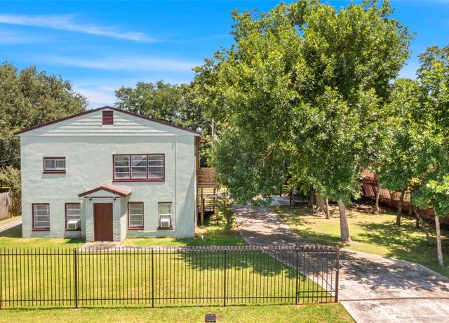Property at 2918 46th St, Dickinson, TX 77539, 2 beds, 1 bath