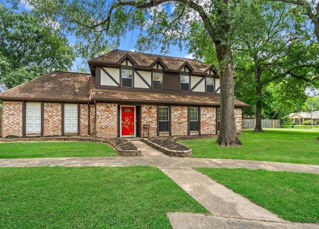 Property at 5218 Bent Bough Ln, Houston, TX 77088, 4 beds, 2.5 baths