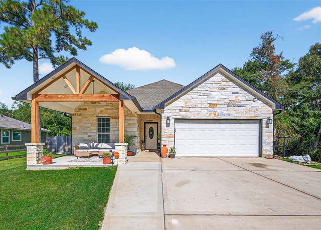 Property at 24530 Kildare St, Hempstead, TX 77445, 3 beds, 2.5 baths