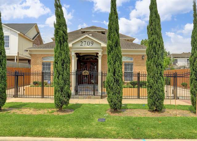 Property at 2709 Blodgett St, Houston, TX 77004, 5 beds, 5 baths