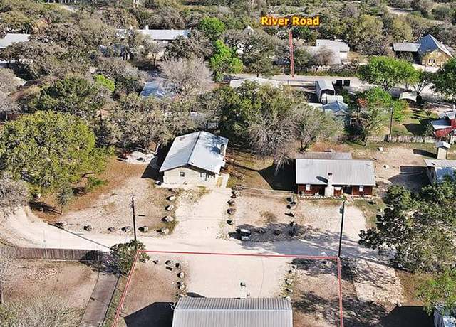 Property at 80 Pineview Rd, Concan, TX 78838, 4 beds, 2 baths