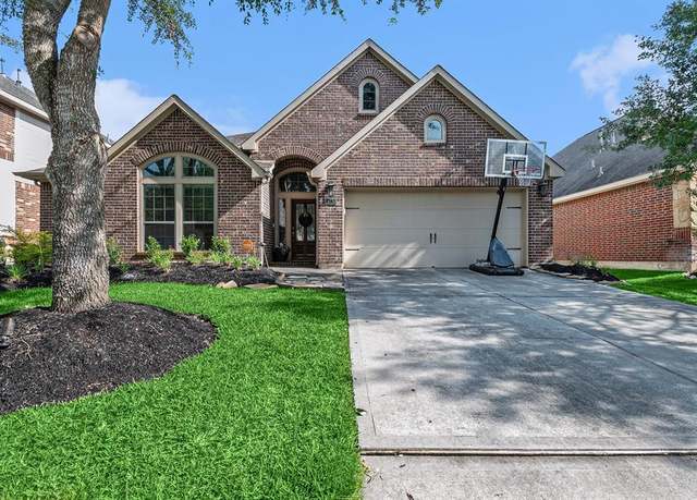 Property at 14730 Yellow Begonia Dr, Cypress, TX 77433, 4 beds, 3 baths
