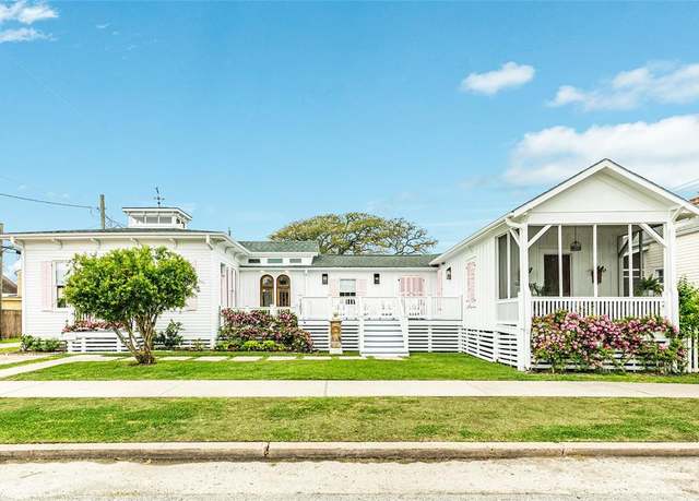 Property at 1207 15th St, Galveston, TX 77550, 2 beds, 2 baths