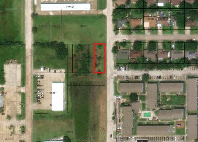 Property at Lots 14 and 15 31st St N, Texas City, TX 77590