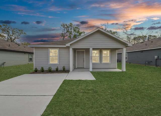 Property at 809 Jefferson Ave, Cleveland, TX 77327, 3 beds, 2 baths