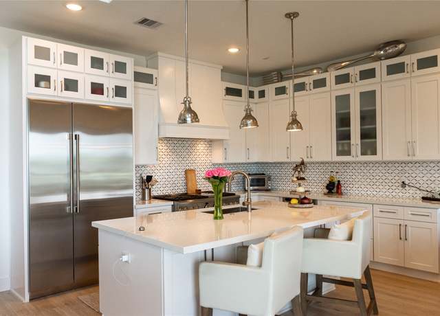 Property at 29 Cmdr Runco Ln, Taylor Lake Village, TX 77586, 3 beds, 2.5 baths