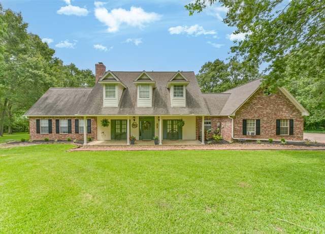 Property at 57 Atascosita Trl, Dayton, TX 77535, 4 beds, 3.5 baths