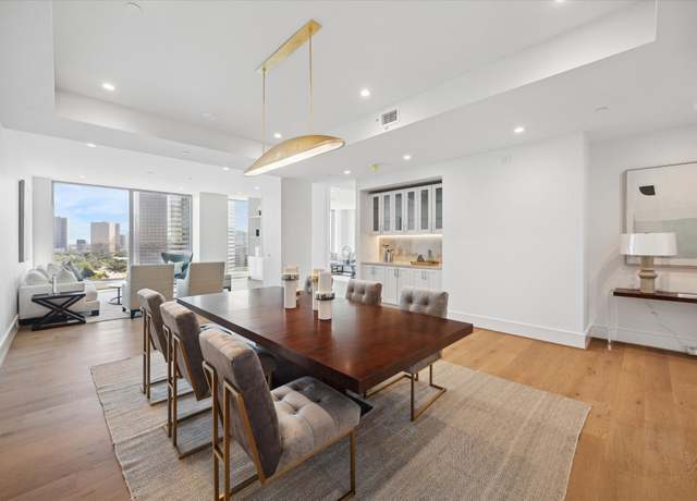 Property at 5656 San Felipe St #1301, Houston, TX 77056, 3 beds, 3.5 baths