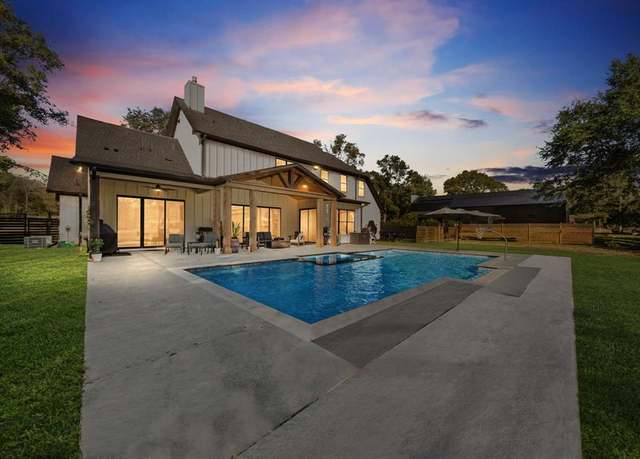 Property at 31 Quiet Springs Trl, Willis, TX 77378, 4 beds, 3.5 baths