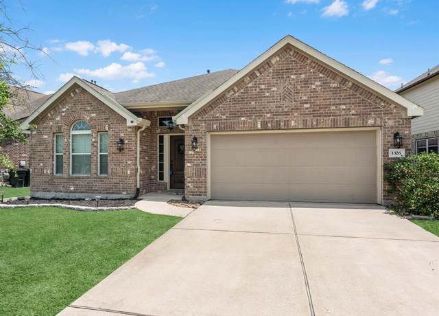 Property at 1326 Tee Time Ct, Crosby, TX 77532, 3 beds, 2 baths