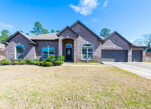 Property at 16077 Deer Pines Dr, Conroe, TX 77303, 4 beds, 2.5 baths