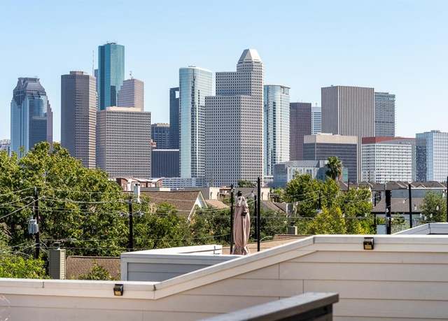 Property at 2209 Crocker St, Houston, TX 77006, 4 beds, 4.5 baths