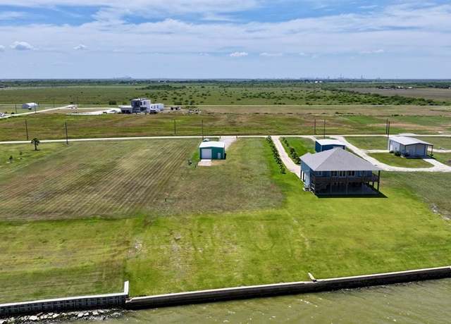Property at 114 N Red Snapper Dr, Port Lavaca, TX 77979