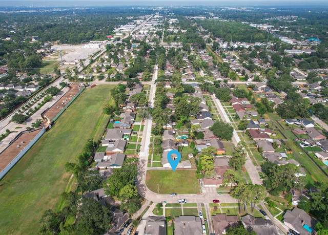 Property at 1018 Creekmont Dr, Houston, TX 77091