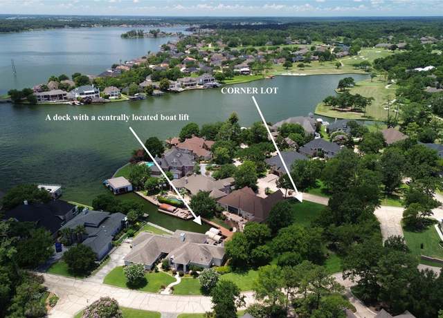 Property at 10 Bentwater Bay Cir, Montgomery, TX 77356