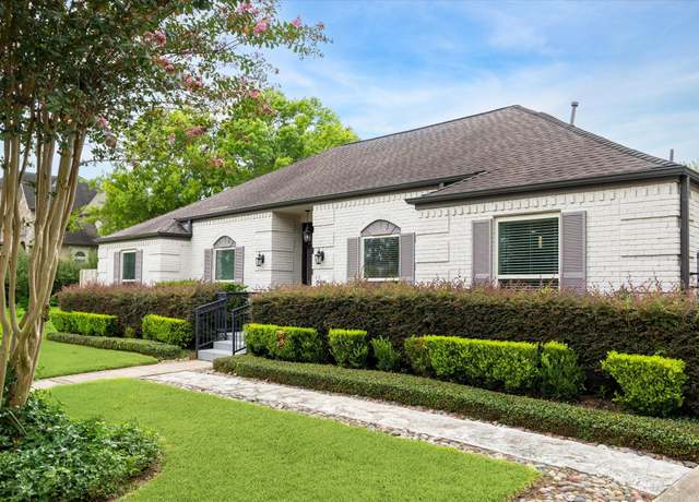 Property at 9406 Cliffwood Dr, Houston, TX 77096, 4 beds, 3 baths